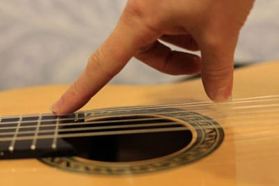 right hand thumb harmonic